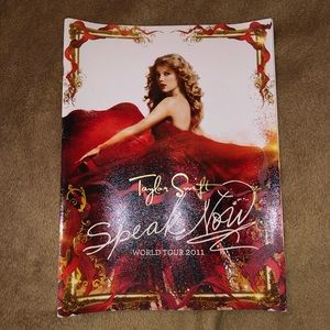 Taylor Swift Speak Now World Tour Book